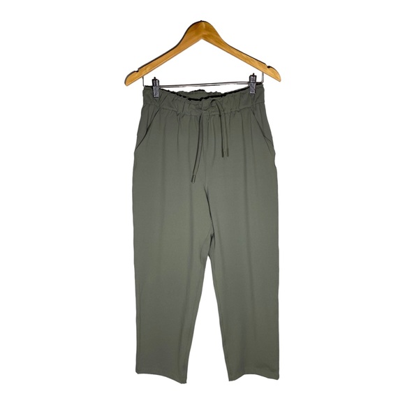 Womens Lululemon Athletica Keep Moving crop - Size 6 - Picture 1 of 7